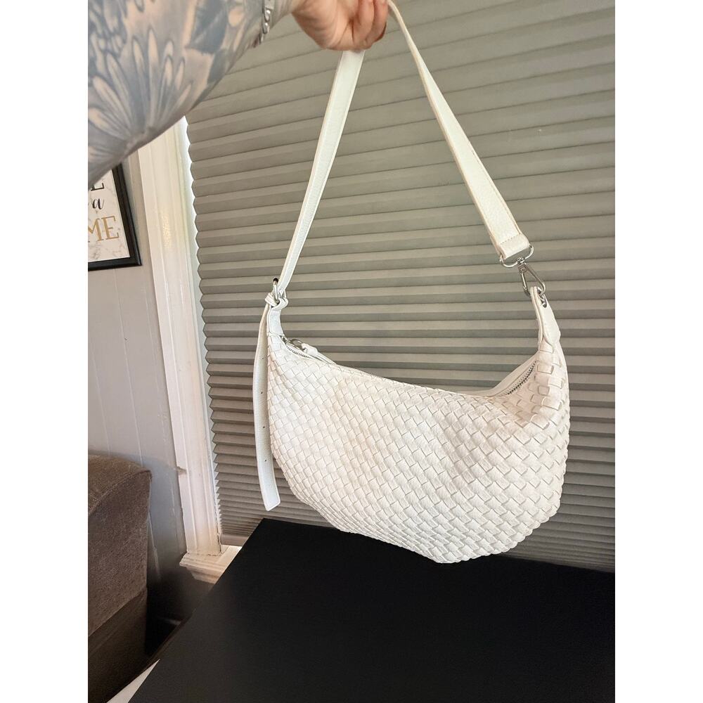 White Woven Hobo Shoulder Bag Vegan Leather Slouchy Crescent Purse